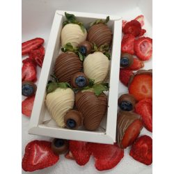   Prémium Csokoládéba Mártott Eper és Áfonya – Callebaut Különlegesség